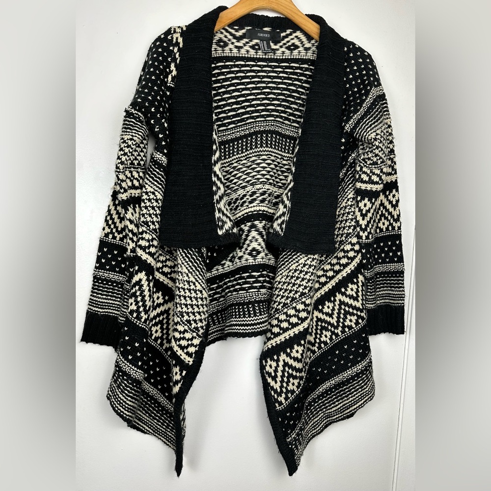 Forever 21 Black Aztec Tribal Knit Cardigan Sweater Open Front Waterfall Hem M/L